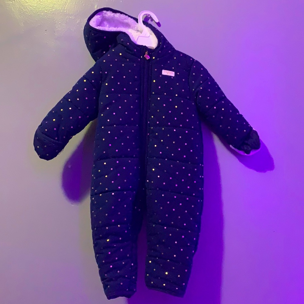 A 1 piece snowsuit